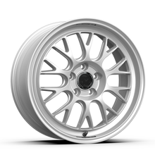 Load image into Gallery viewer, fifteen52 Holeshot RSR 18x8.5 5x112 42mm ET 57.1mm Center Bore Radiant Silver