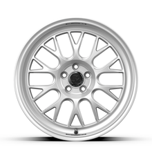 Load image into Gallery viewer, fifteen52 Holeshot RSR 18x9 5x100 42mm ET 73.1mm Center Bore Radiant Silver